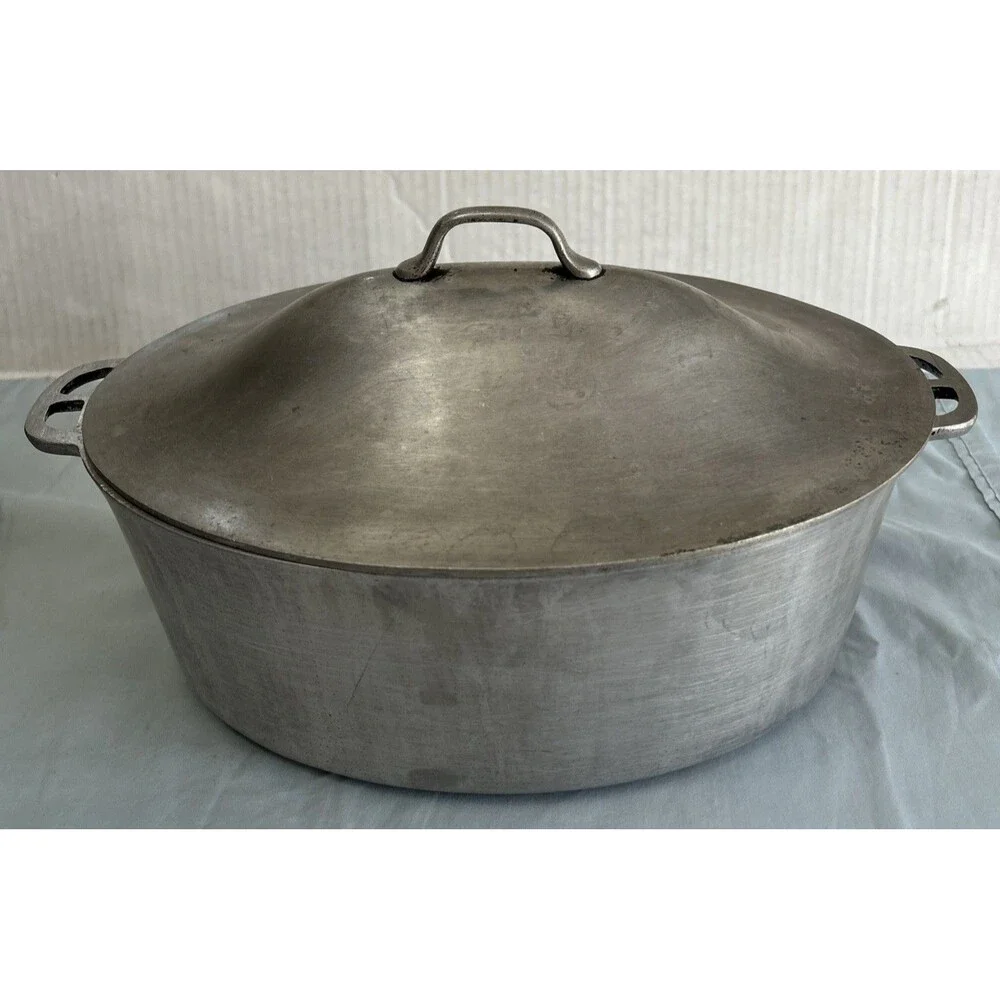 Vintage Master Maid Cast Aluminum Oval Dutch Oven Roaster w/Lid Made In USA